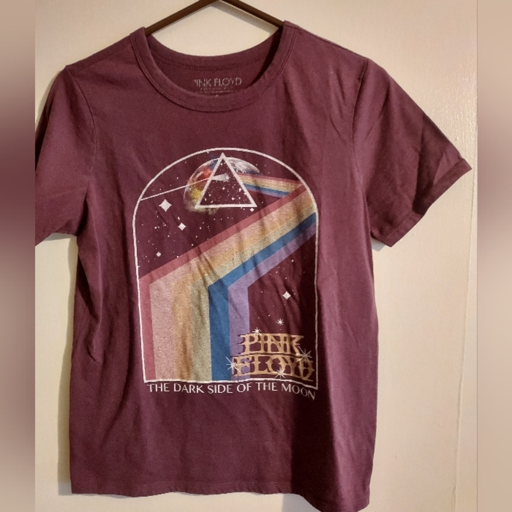 Womens Graphic t-shirt. Pink Floyd size small. The Dark side of the Moon